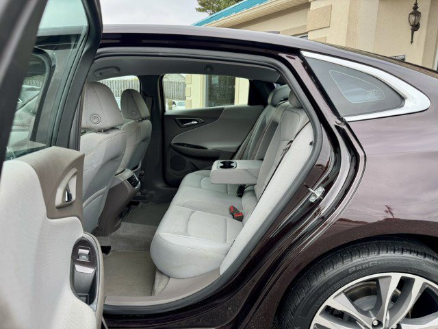 Used 2021 Chevrolet Malibu LT image 7