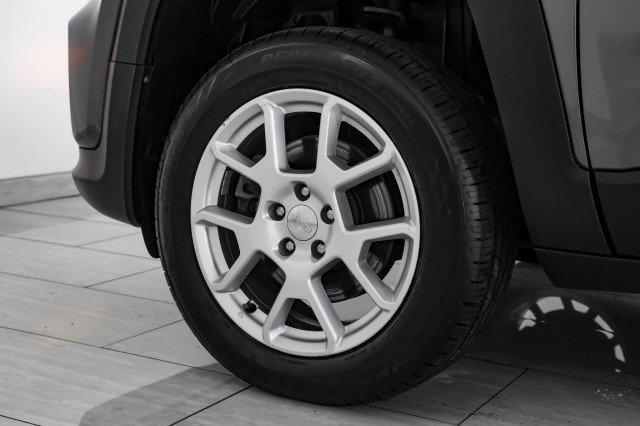 Used 2019 Jeep Renegade Latitude w/ Popular Equipment Group image 51