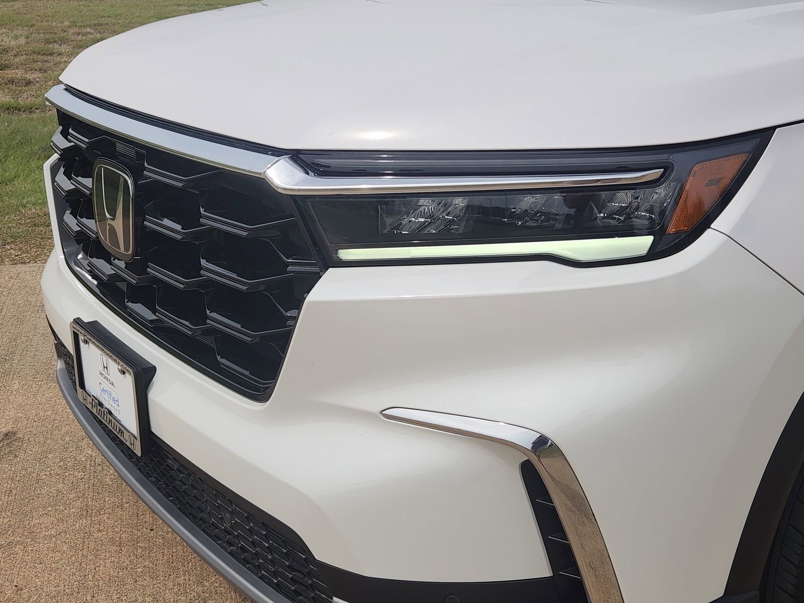 Certified 2023 Honda Pilot Touring image 10