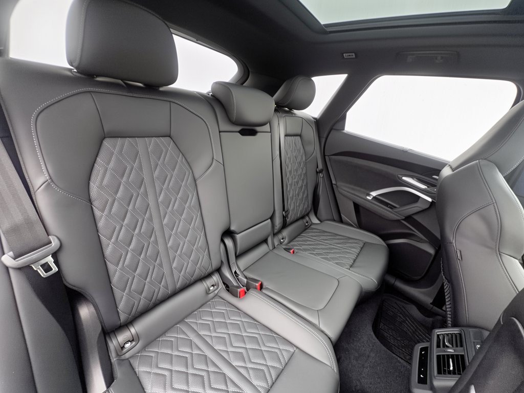 New 2026 Audi SQ5 Prestige AWD/4WD image 29