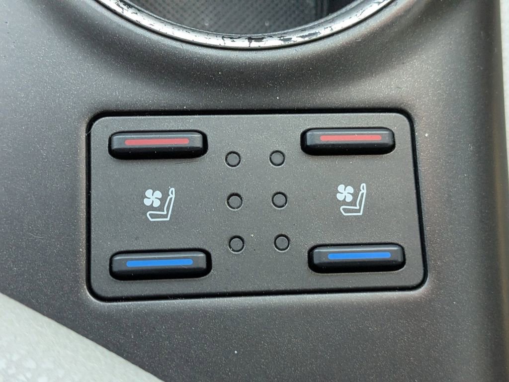 Used 2023 Toyota Camry XLE w/ Navigation Package image 20