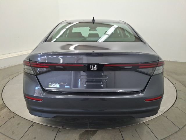 New 2025 Honda Accord SE image 6