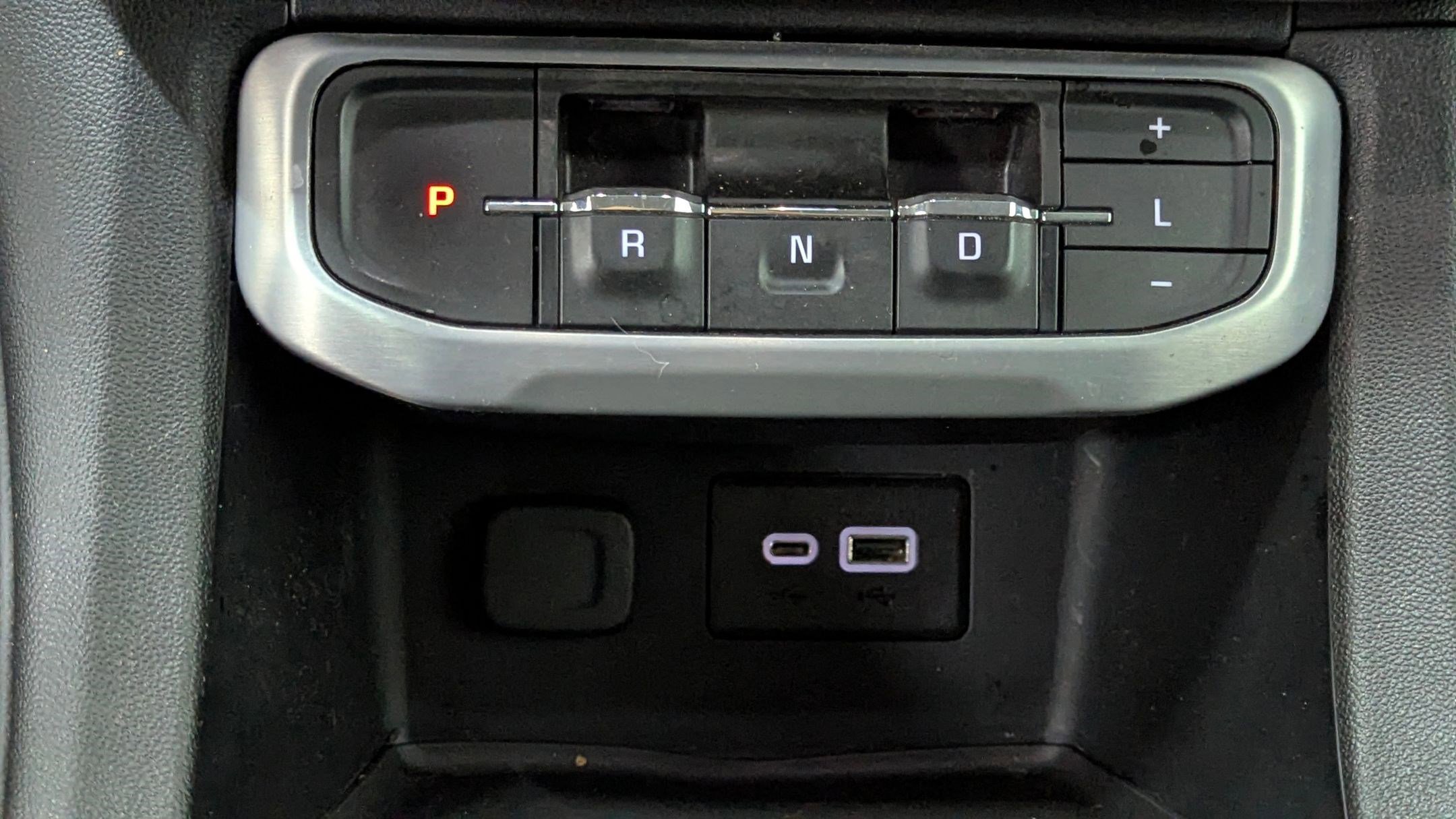 Used 2020 GMC Acadia SLE w/ Driver Convenience Package image 27