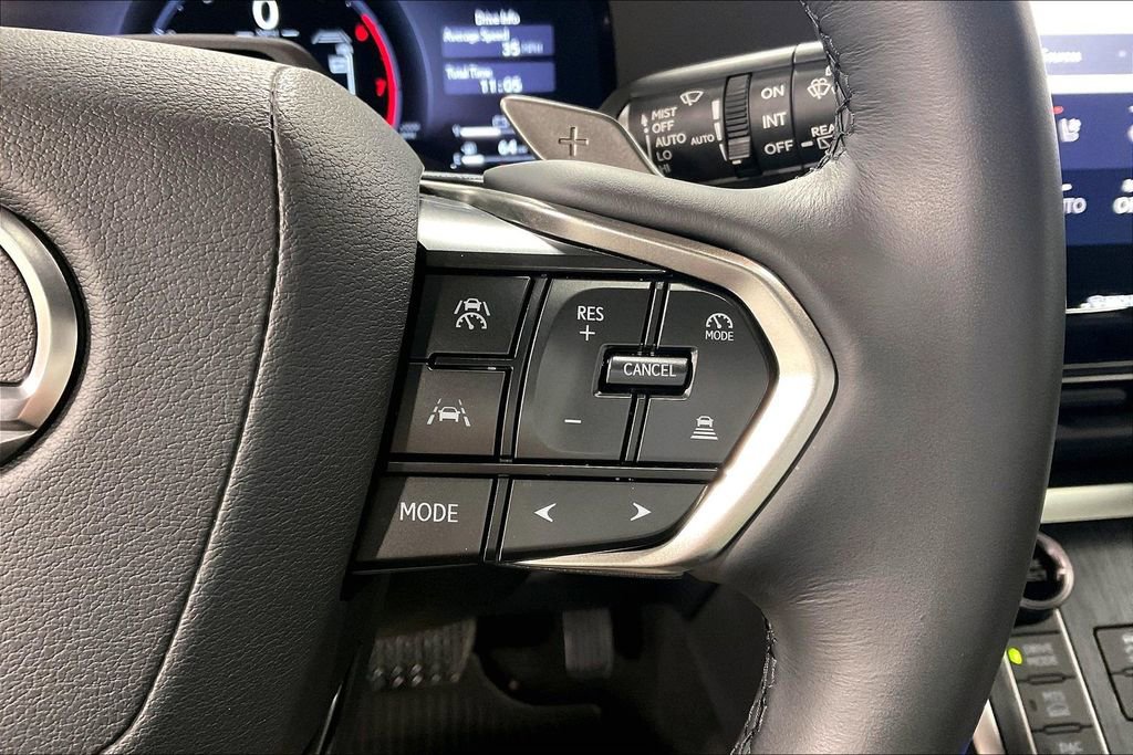 Used 2025 Lexus GX 550 image 25