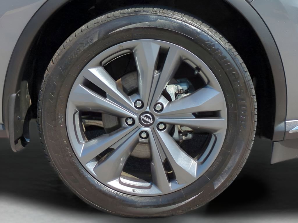 Certified 2023 Nissan Murano Platinum w/ Cargo Package image 11