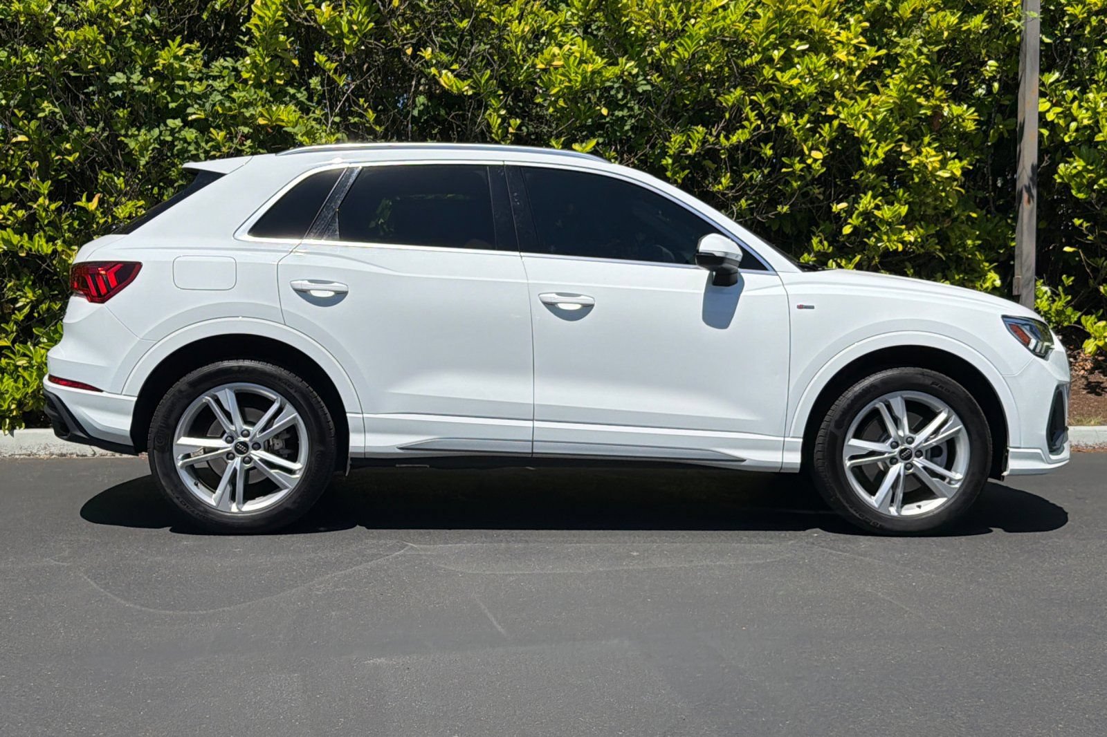 Used 2024 Audi Q3 2.0T Premium Plus AWD/4WD image 3
