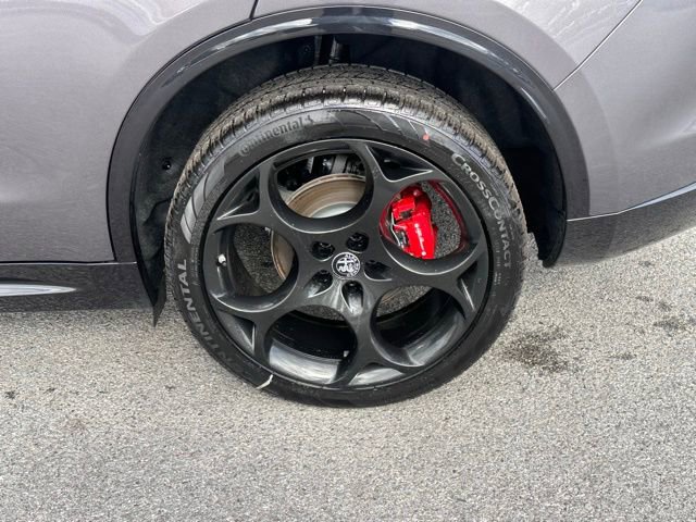 New 2025 Alfa Romeo Stelvio Sprint w/ Veloce Package AWD/4WD image 23