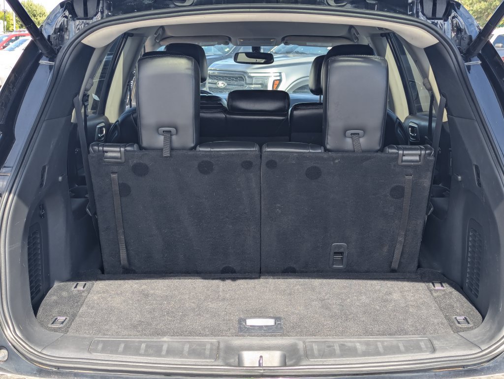 Used 2018 Nissan Pathfinder SL w/ Cargo Package FWD image 31
