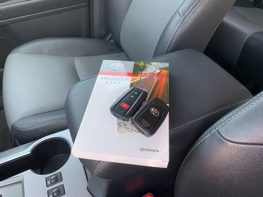 Used 2023 Toyota 4Runner SR5 Premium w/ Moonroof Package RWD image 9