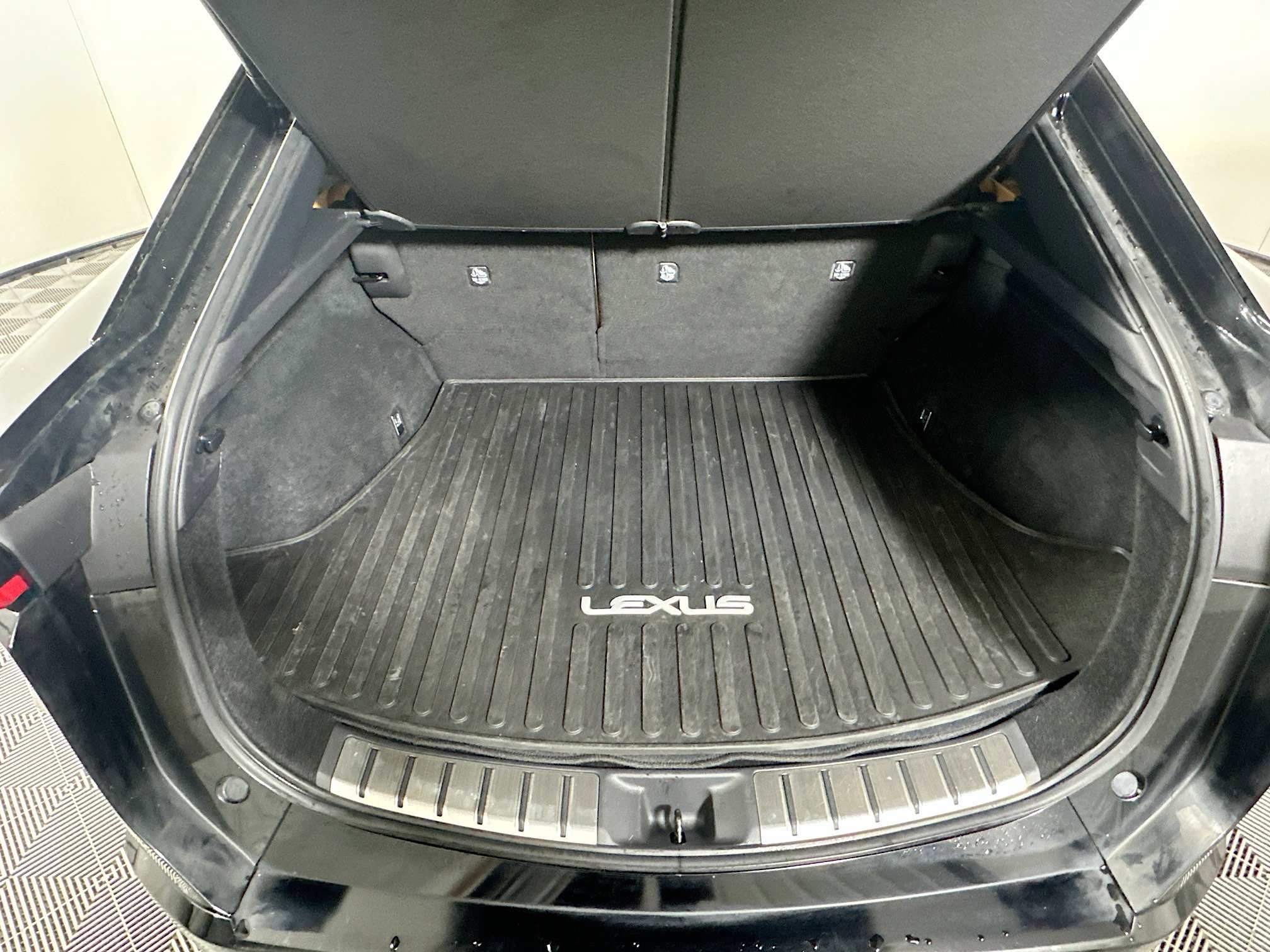 Used 2023 Lexus RZ 450e Premium w/ Accessory Package (2T) AWD/4WD image 30