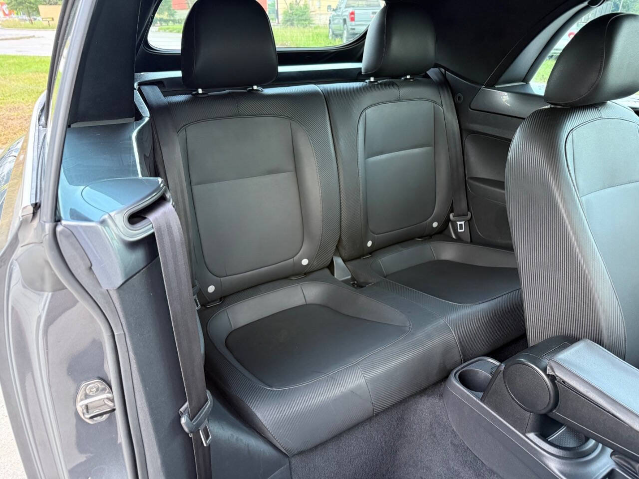 Used 2013 Volkswagen Beetle TDI FWD image 18