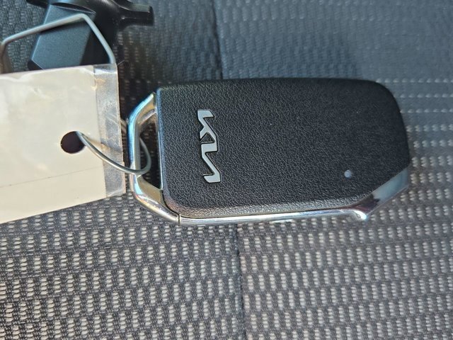 Used 2023 Kia Niro EX Touring image 36