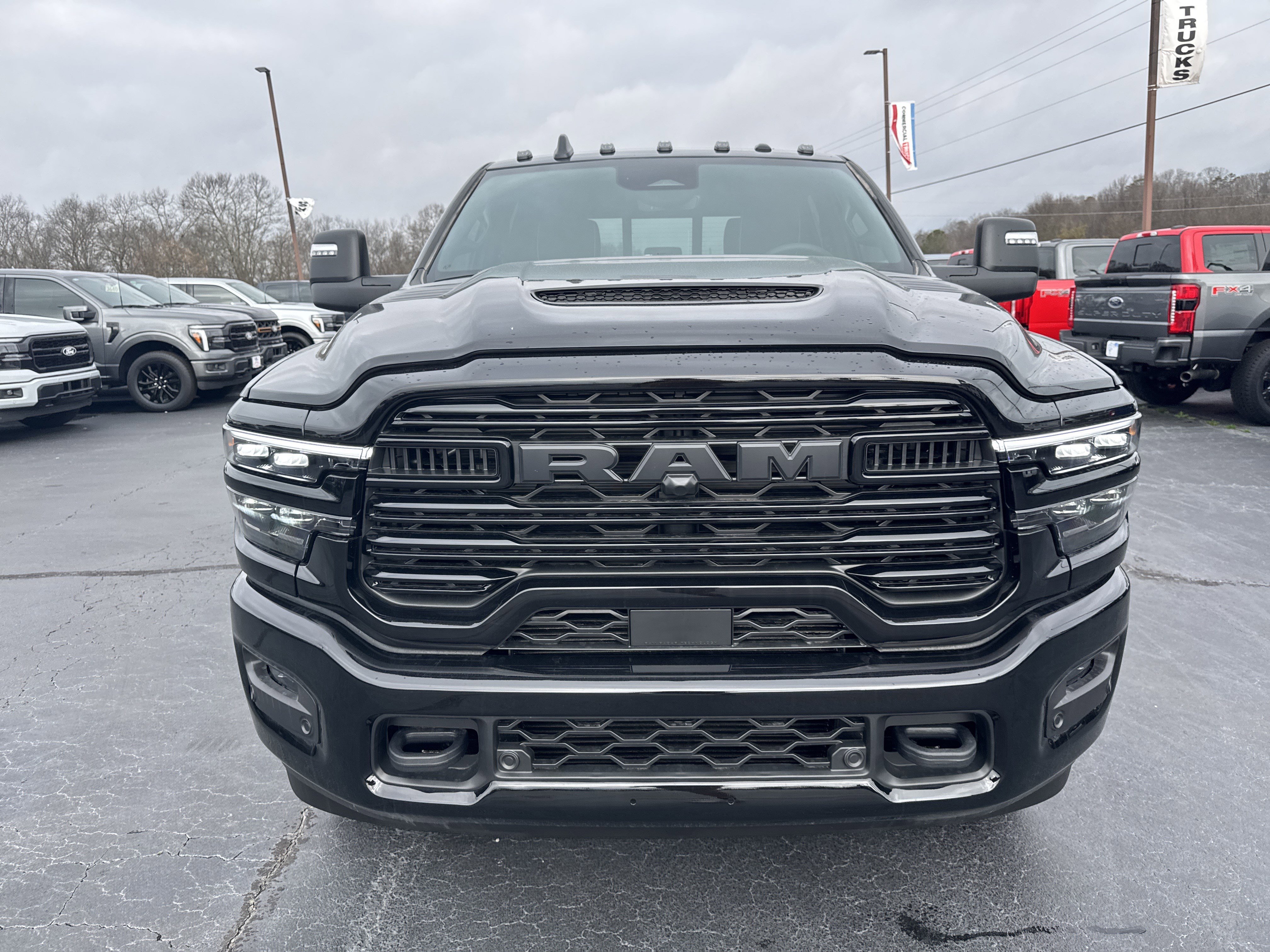 New 2026 RAM 2500 Laramie AWD/4WD image 3