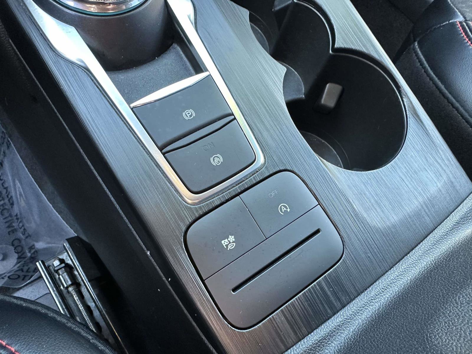 Used 2024 Ford Escape ST-Line image 18