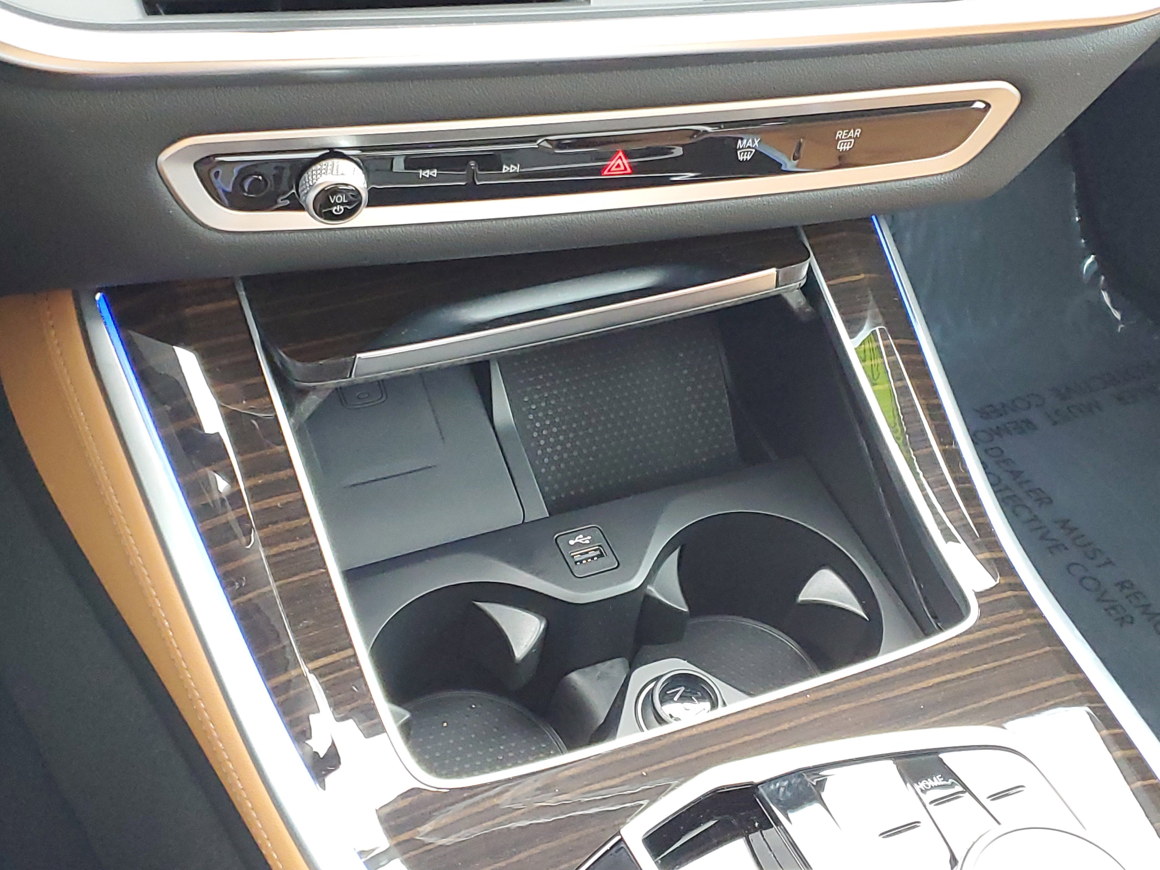 Certified 2024 BMW X5 xDrive40i w/ M Sport Package image 18