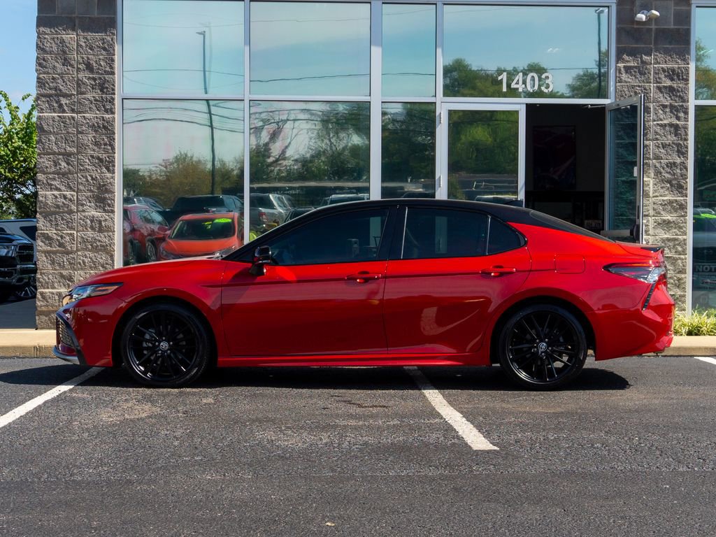 Used 2022 Toyota Camry XSE image 7