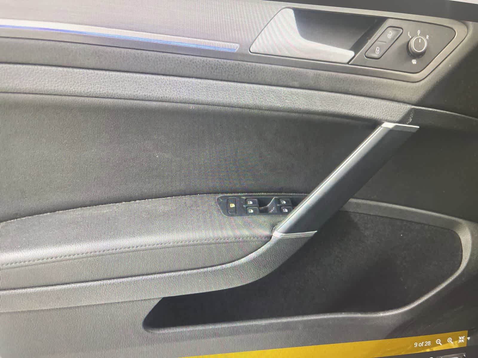 Used 2018 Volkswagen e-Golf SEL Premium w/ Driver Assistance Package FWD image 8