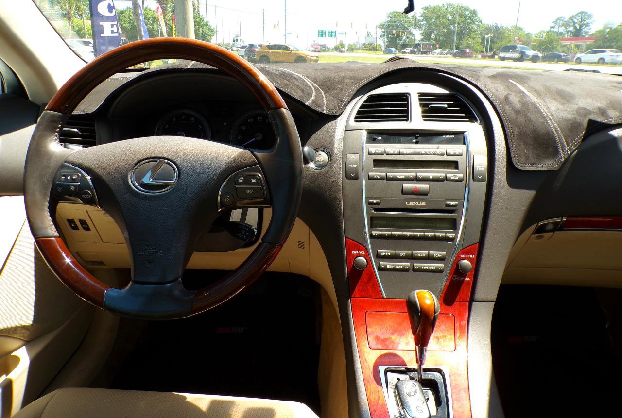 Used 2011 Lexus ES 350 FWD image 11