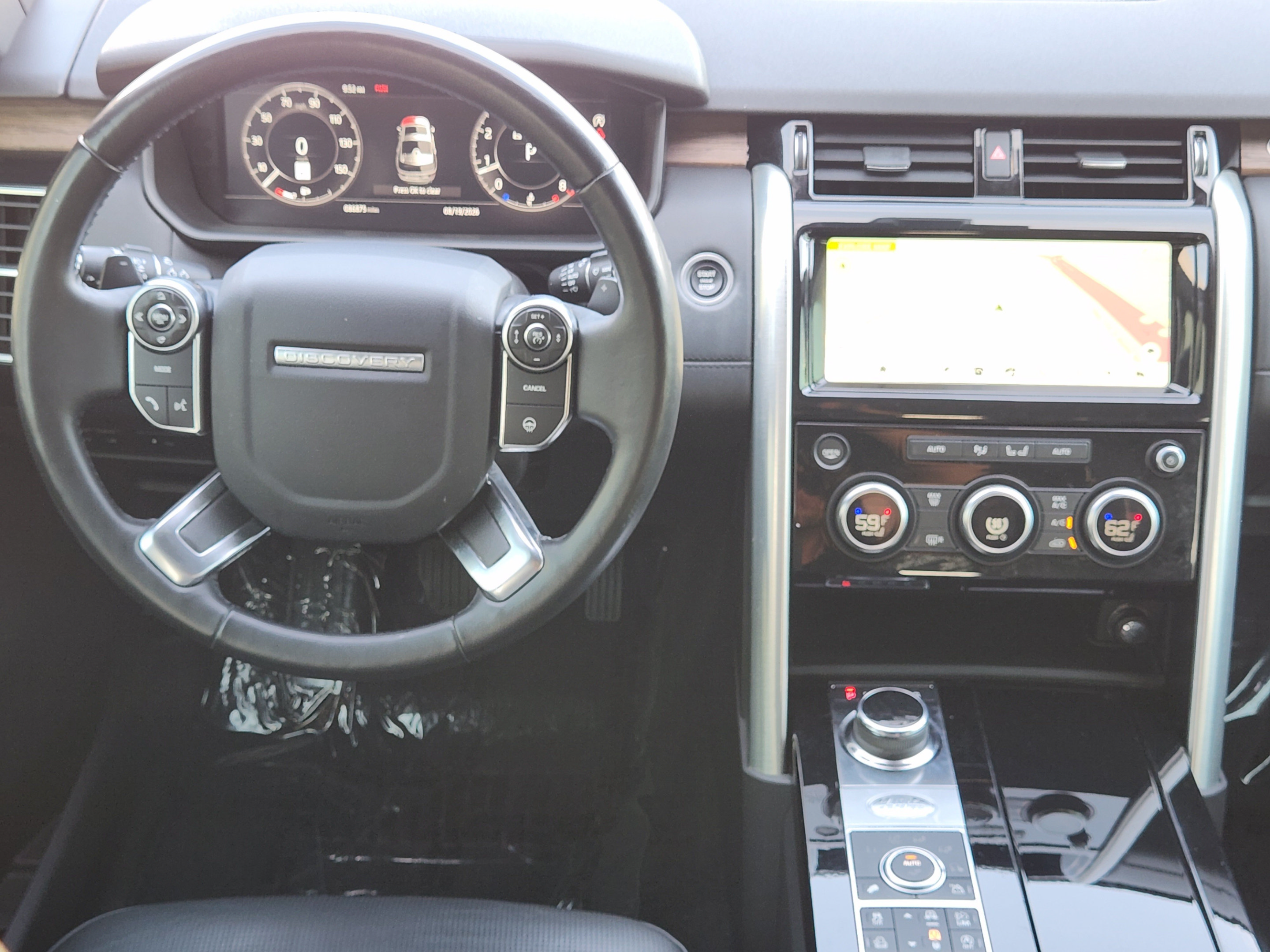 Used 2018 Land Rover Discovery HSE Luxury AWD/4WD image 23