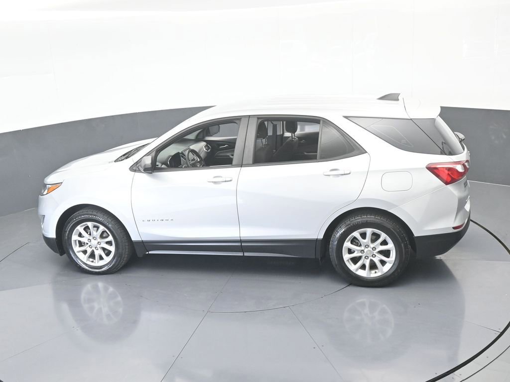 Used 2020 Chevrolet Equinox LS image 44
