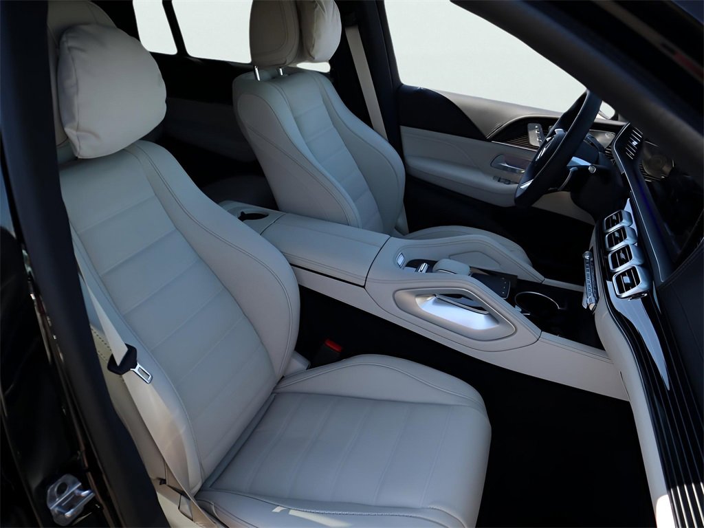 New 2026 Mercedes-Benz GLS 450 4MATIC image 9
