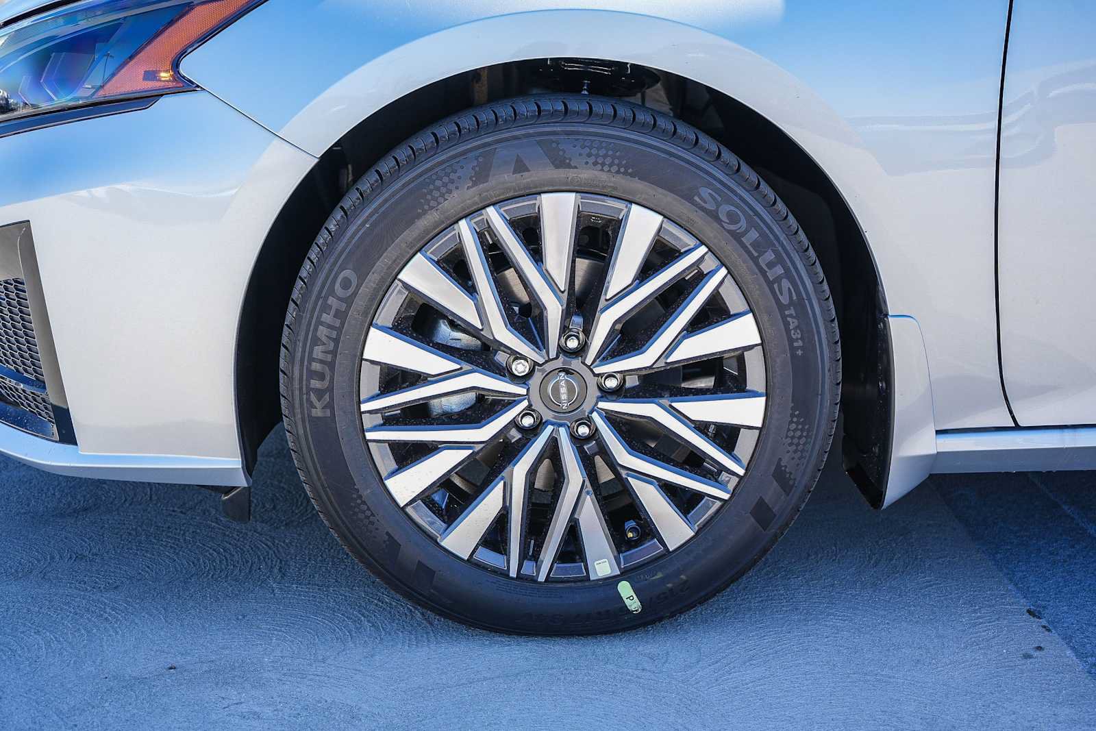 New 2026 Nissan Altima 2.5 SV FWD image 11