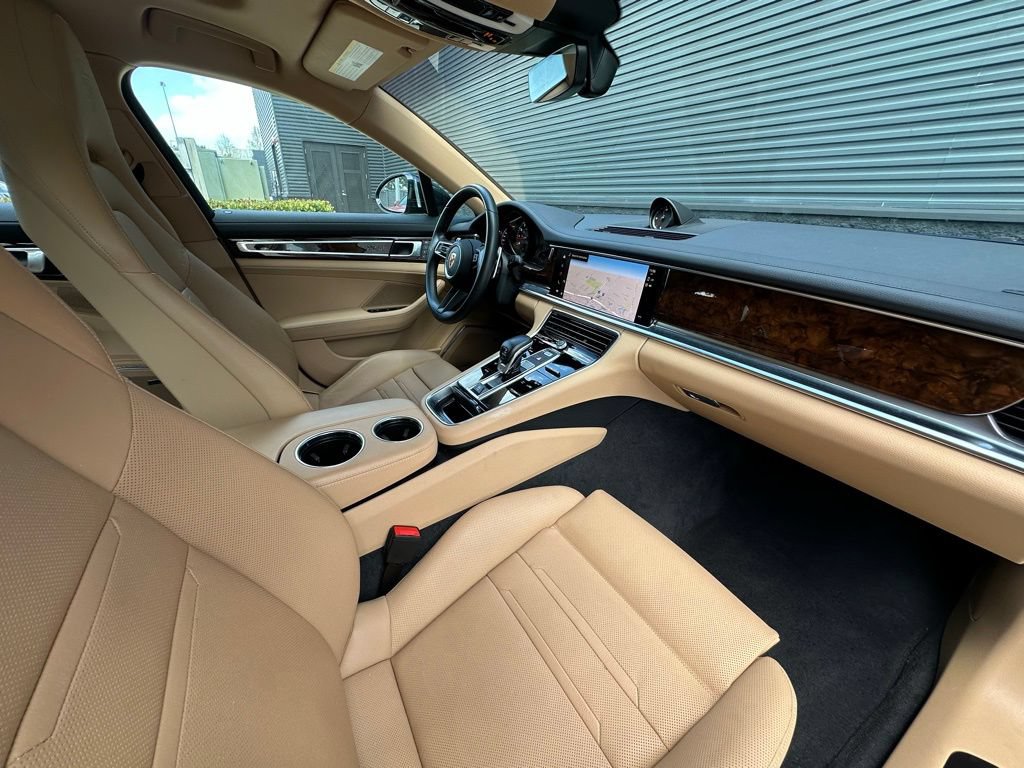 Certified 2023 Porsche Panamera 4 Platinum Edition AWD/4WD image 38