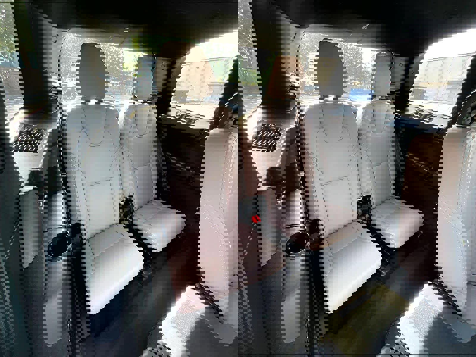 Used 2026 Volvo XC90 T8 Ultra w/ Lounge Package image 31