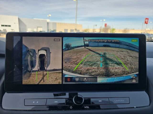 Used 2024 Nissan Rogue SL w/ SL Premium Package image 9