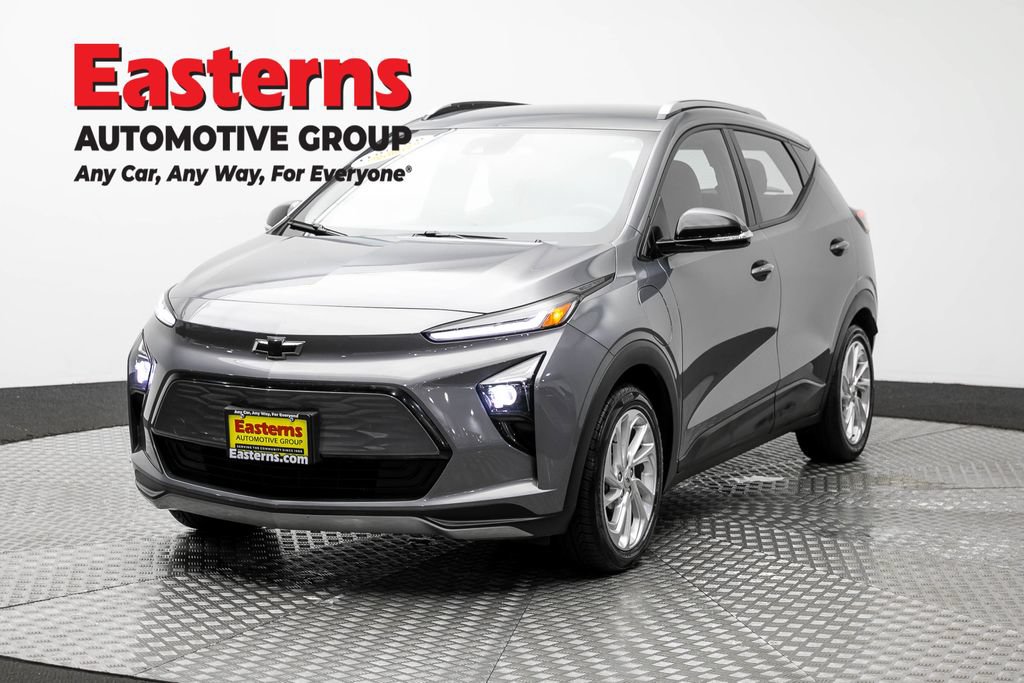 Used 2023 Chevrolet Bolt EUV LT w/ Driver Confidence Package FWD image 1