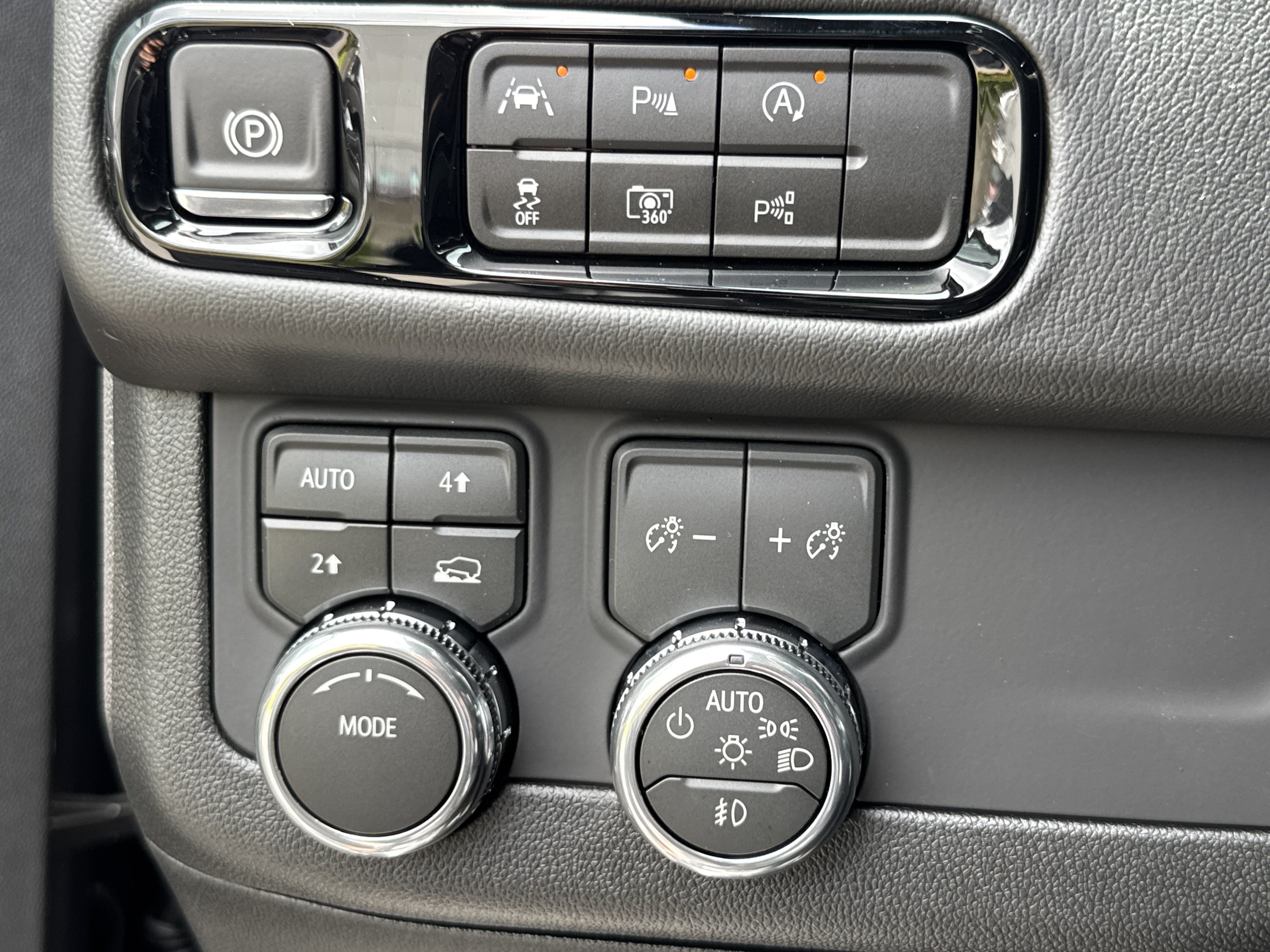 New 2026 GMC Yukon Denali AWD/4WD image 19