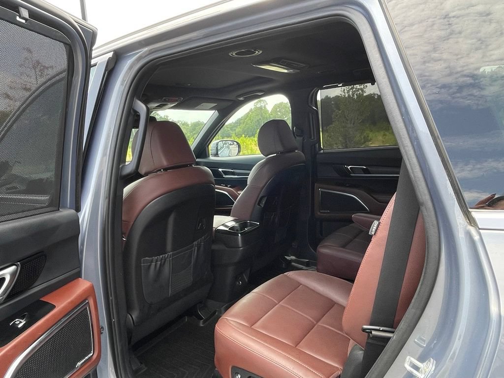 Used 2023 Kia Telluride SX FWD image 40