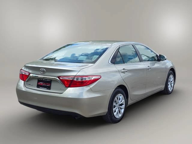 Used 2016 Toyota Camry LE FWD image 5