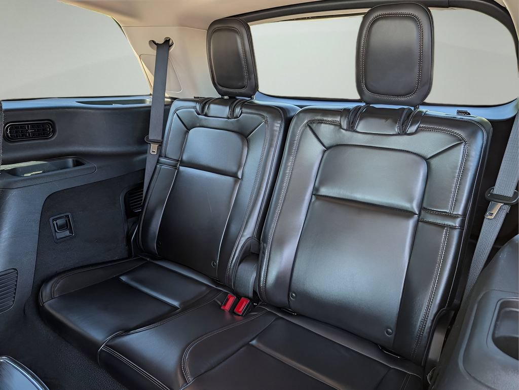 Used 2020 Lincoln Aviator Reserve w/ Equipment Group 202A AWD/4WD image 12
