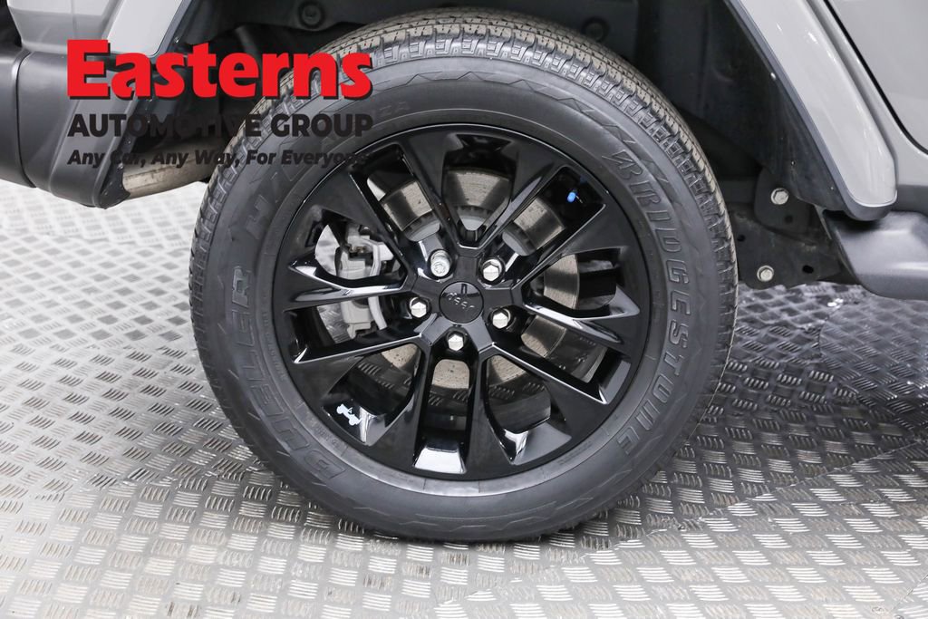 Used 2021 Jeep Wrangler Unlimited Sahara w/ Cold Weather Group image 32