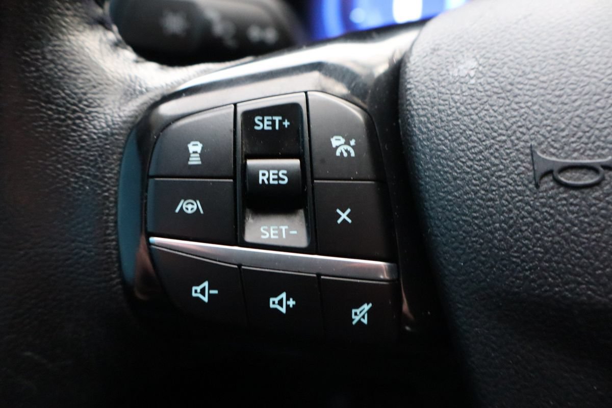 Used 2021 Ford Escape Titanium AWD/4WD image 30