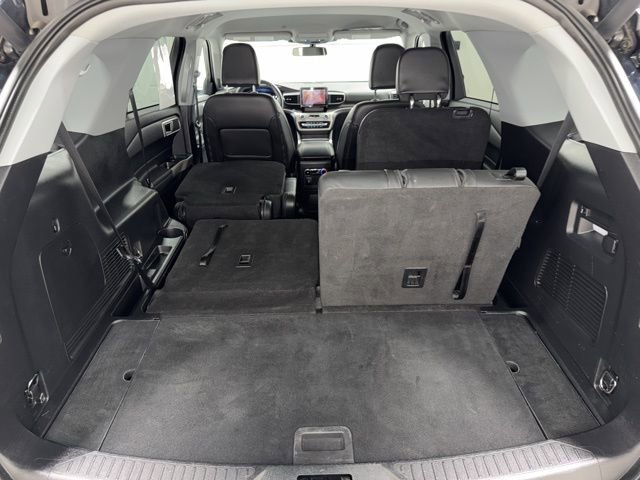 Used 2023 Ford Explorer XLT w/ Equipment Group 202A image 37