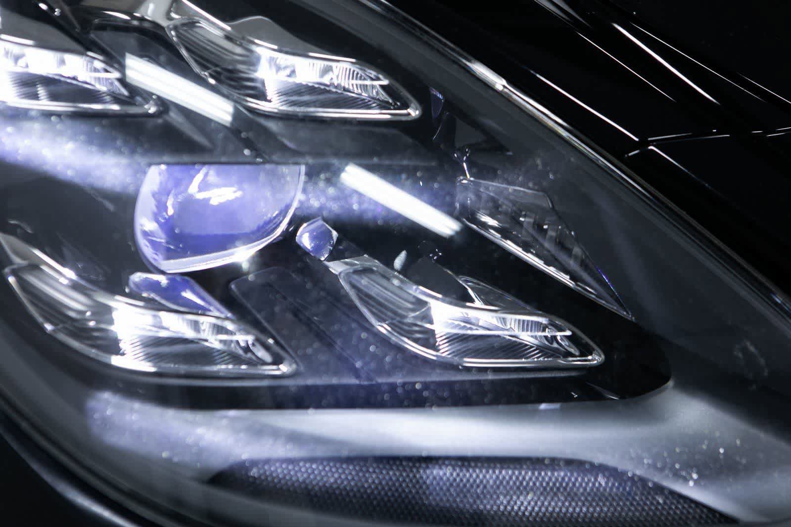 Certified 2022 Porsche Panamera 4S image 32