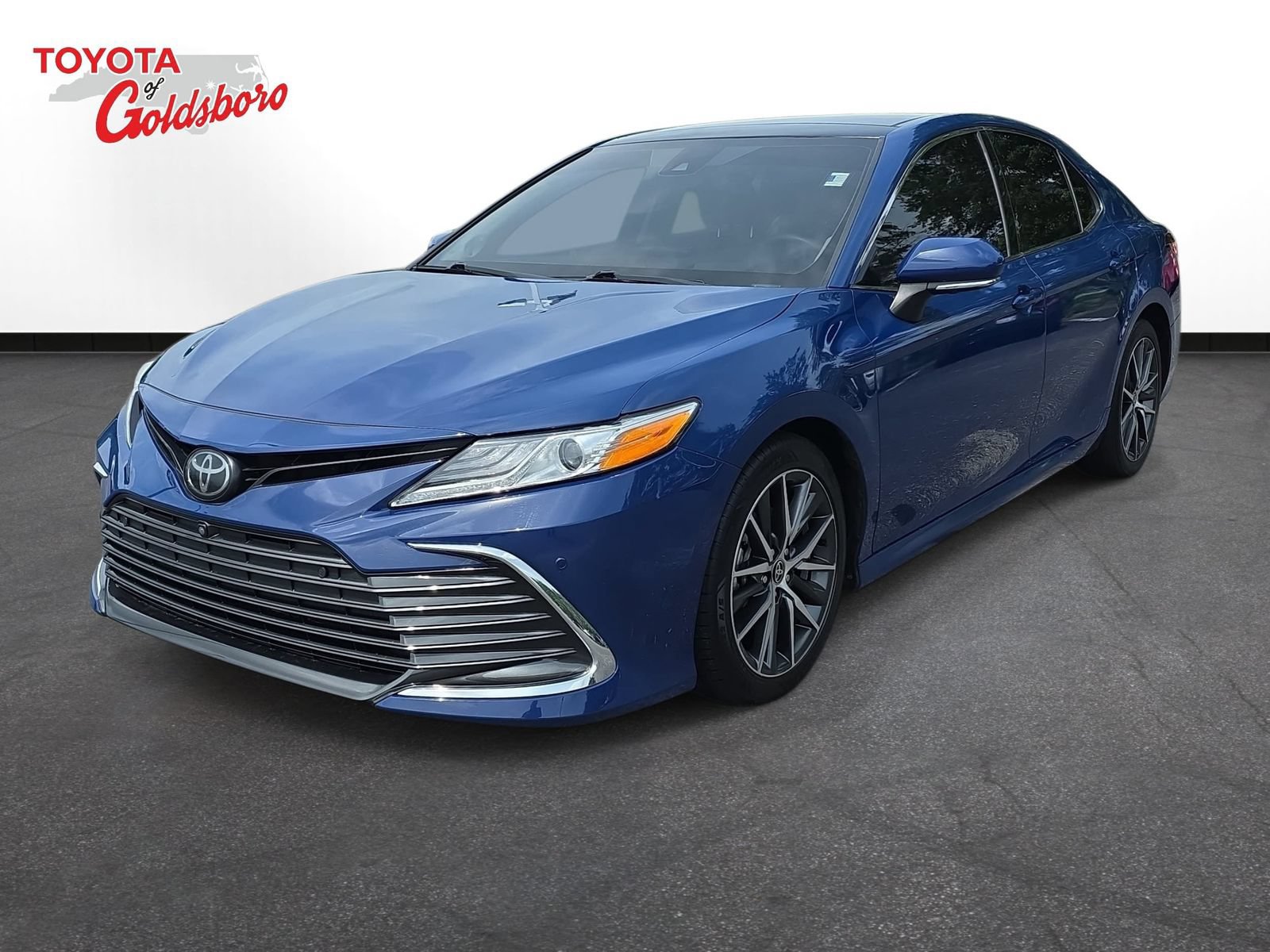 Used 2023 Toyota Camry XLE w/ Navigation Package