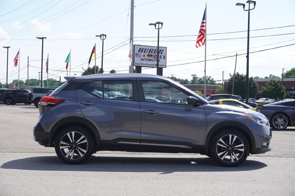 Used 2020 Nissan Kicks SR FWD image 8