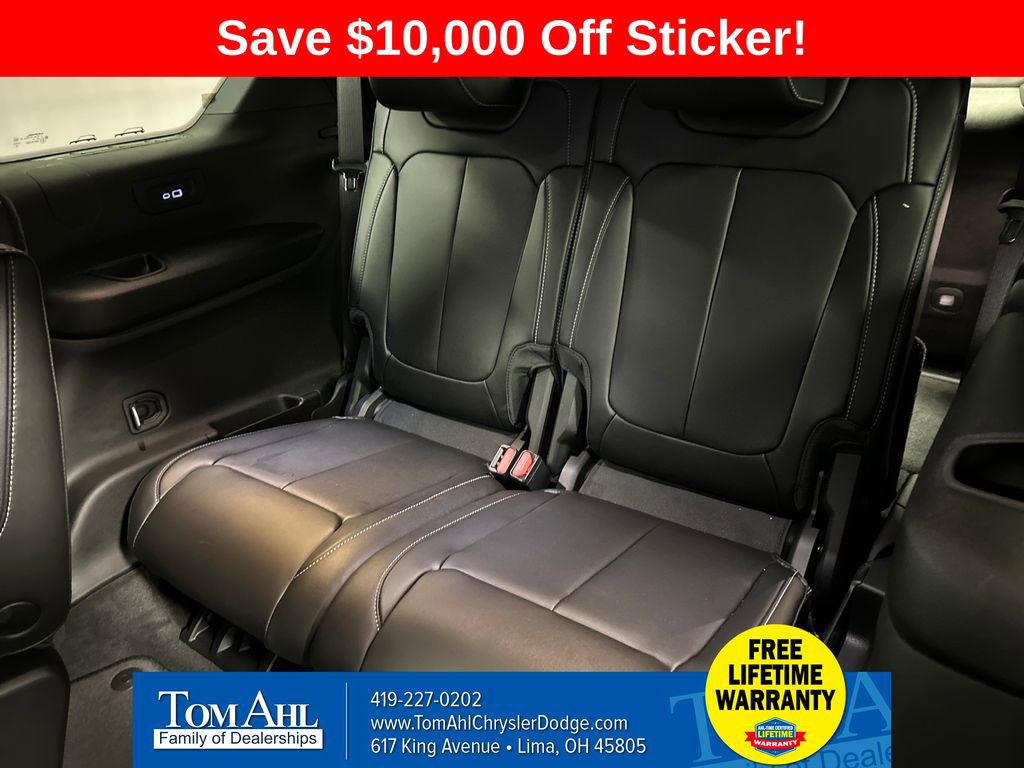 New 2025 Jeep Grand Cherokee L Limited w/ Black Appearance Package image 22