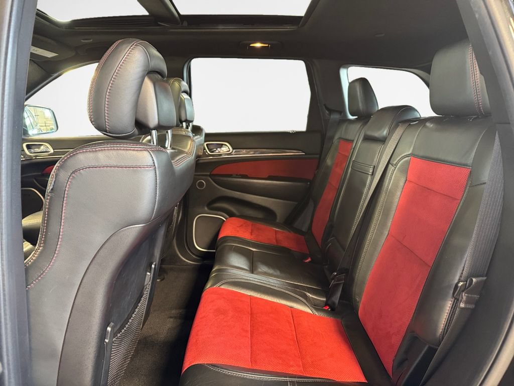 Used 2015 Jeep Grand Cherokee SRT w/ Quick Order Package 26J AWD/4WD image 24