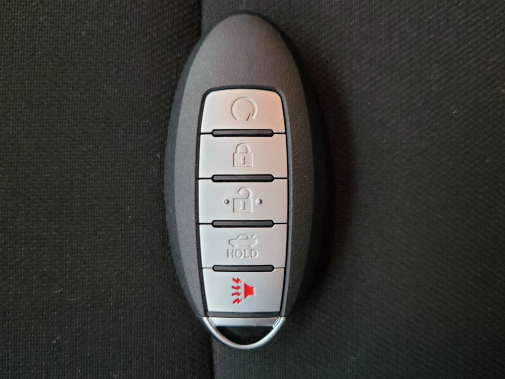 Used 2025 Nissan Sentra S FWD image 32