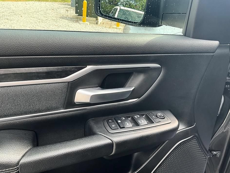 Used 2022 RAM 1500 Big Horn AWD/4WD image 13