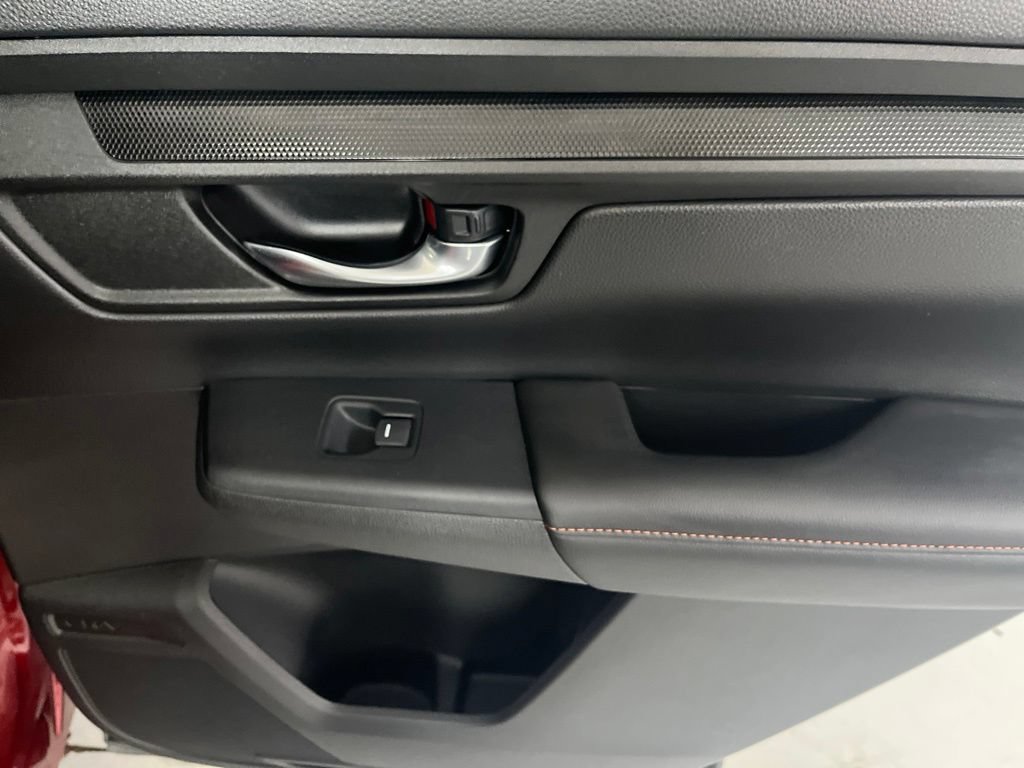 Used 2025 Honda CR-V Sport image 55