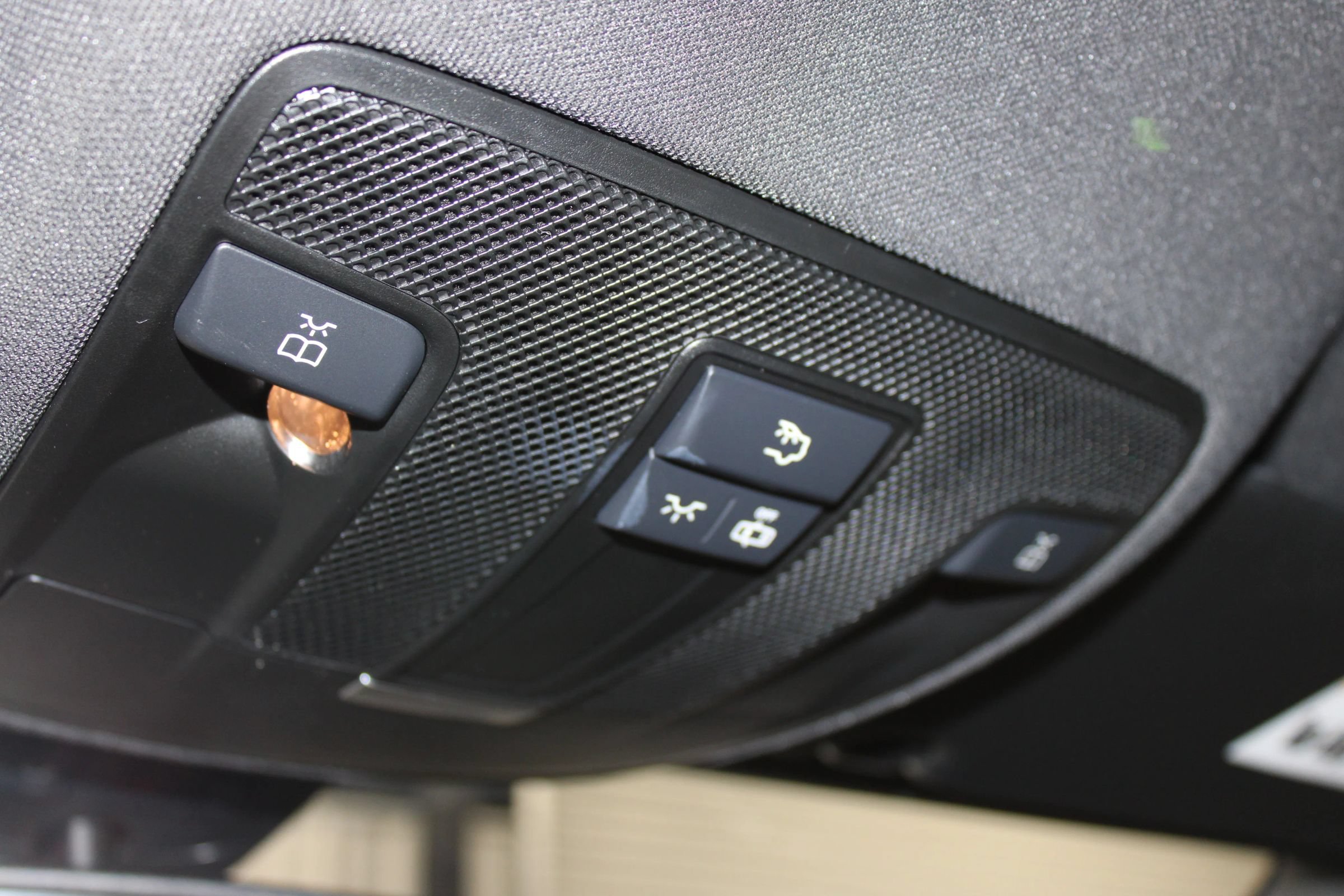 Used 2014 Mercedes-Benz CLA 250 image 21