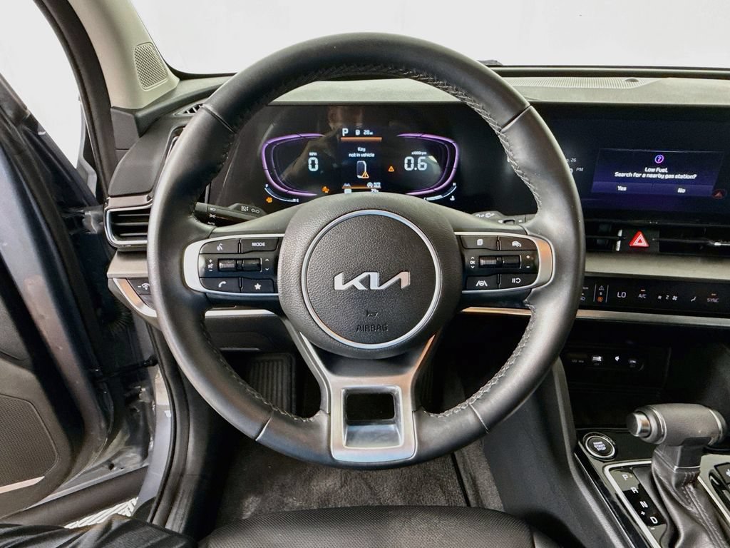 Used 2024 Kia Sportage EX FWD image 11