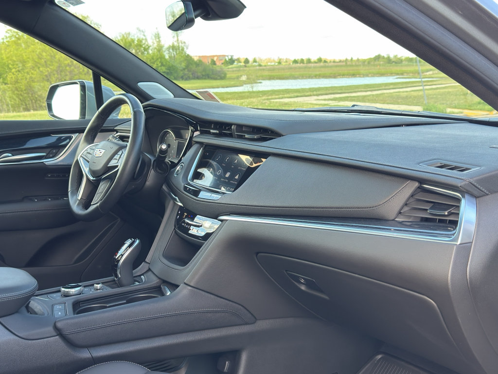 Used 2024 Cadillac XT5 Premium Luxury w/ LPO, Floor Liner Package AWD/4WD image 30