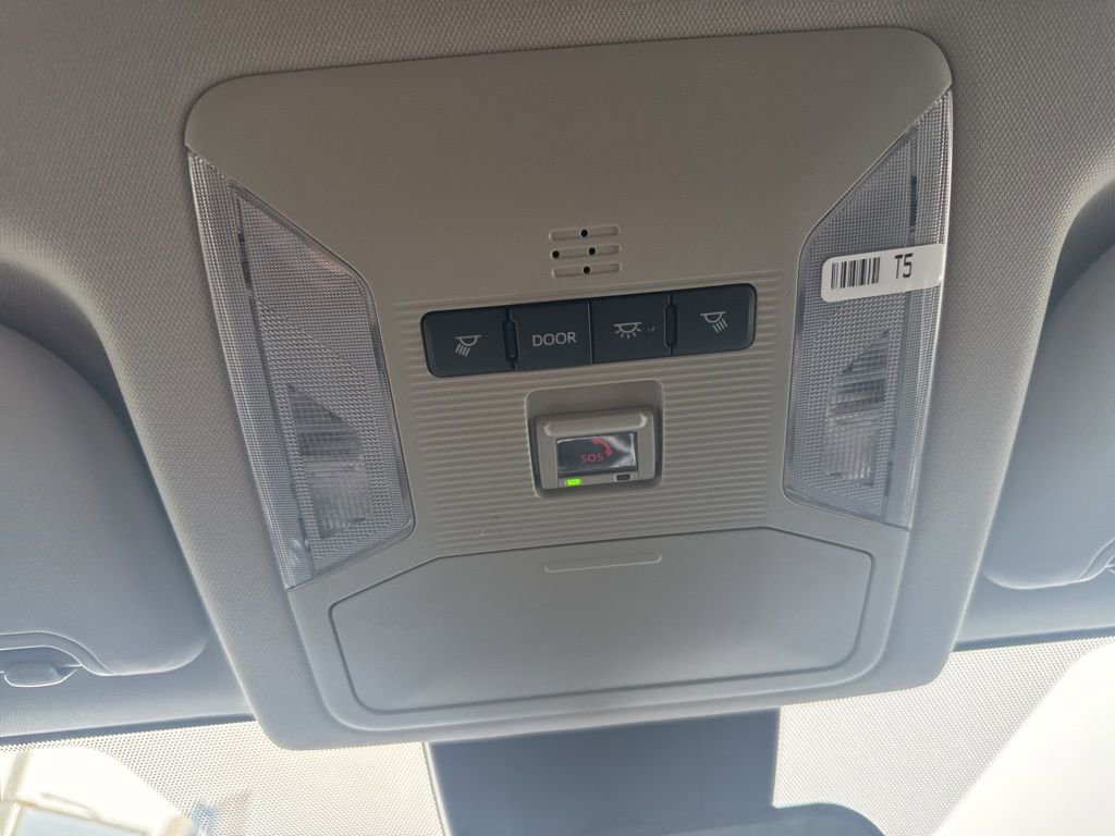 Used 2024 Toyota RAV4 LE image 23