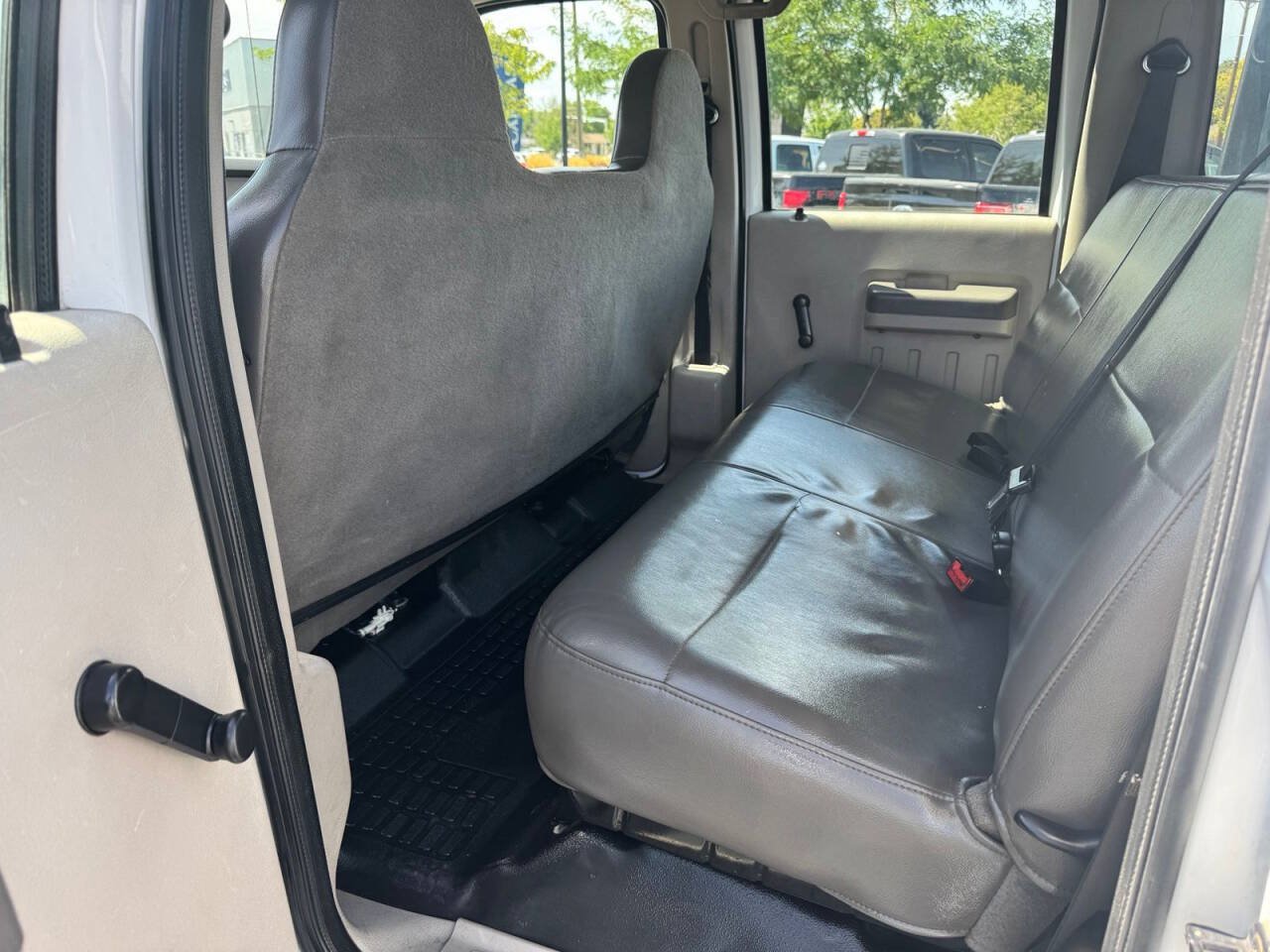 Used 2009 Ford F350 4x4 Crew Cab DRW Super Duty image 25